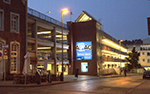Parkhaus Buechel bei Nacht